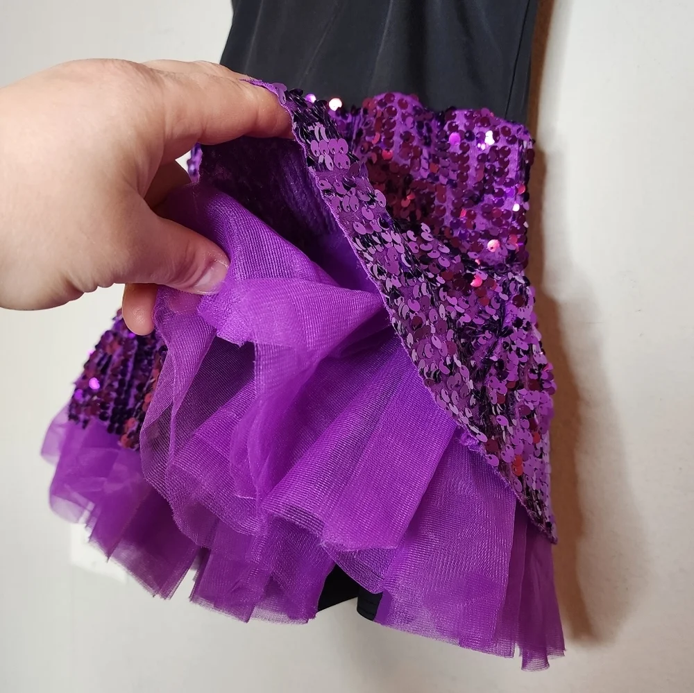 Weissman kids dance costume. Black‎ purple sequin. Size MC (10/12)